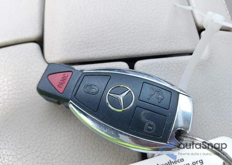 2014 Mercedes-Benz E 350 from USA, damaged, VIN WDDKJ5KB9EF244645